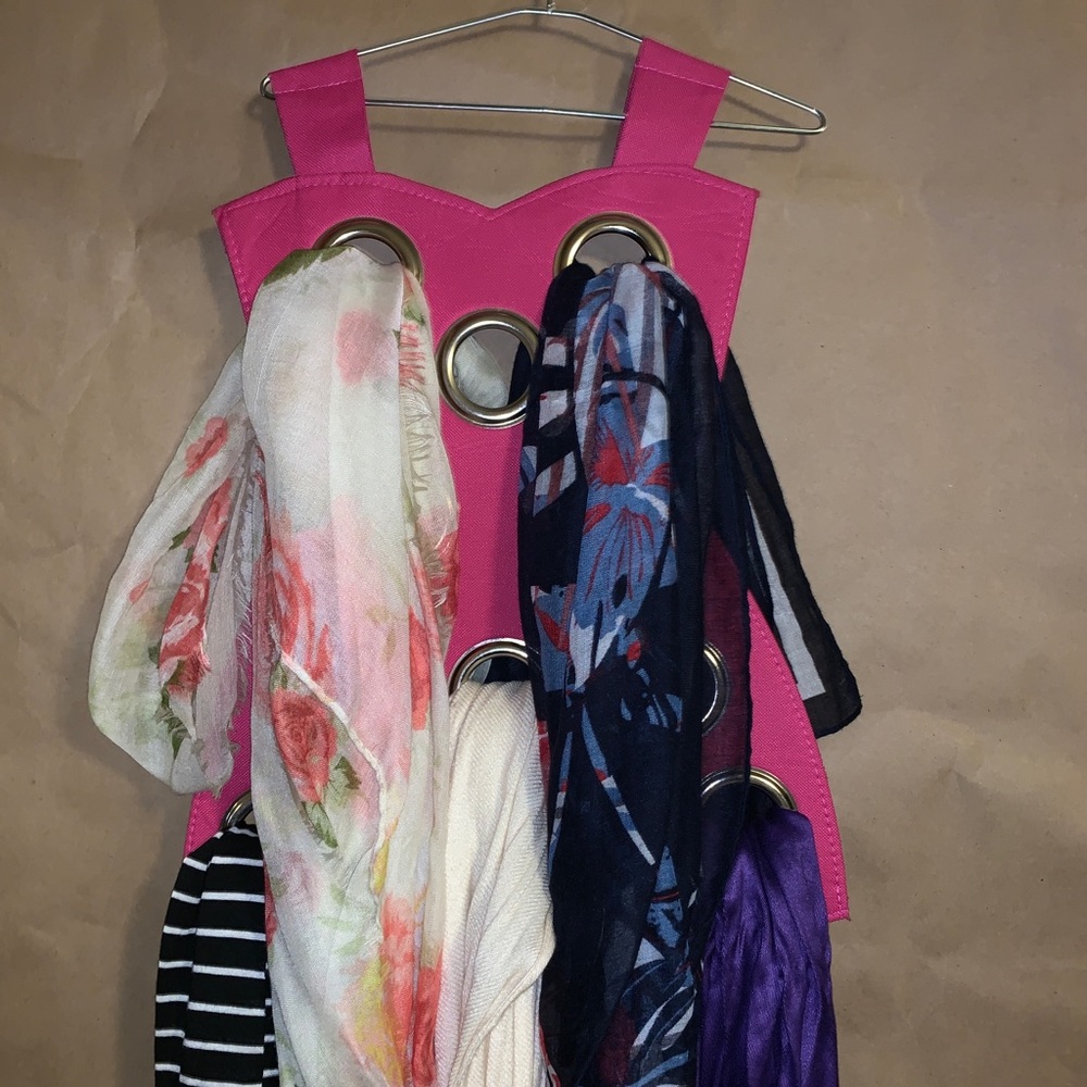 5 scarf bundle INCLUDES SCARF HANGER